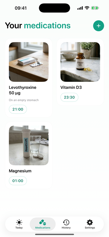 Medications: packages, names and scheduled medication times.